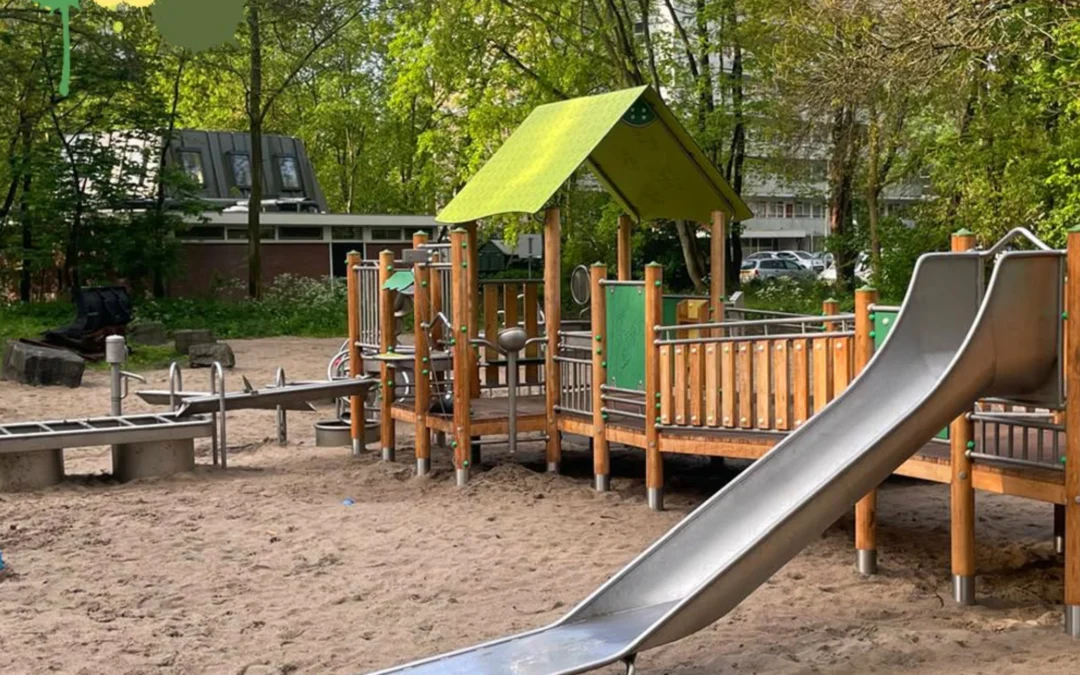Spielplatz an den Haag Natur gehalten von Kaiser und Kühne
